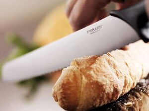 Μαχαίρι Ψωμιού Fiskars Essential Bread Knife 23cm 1023774